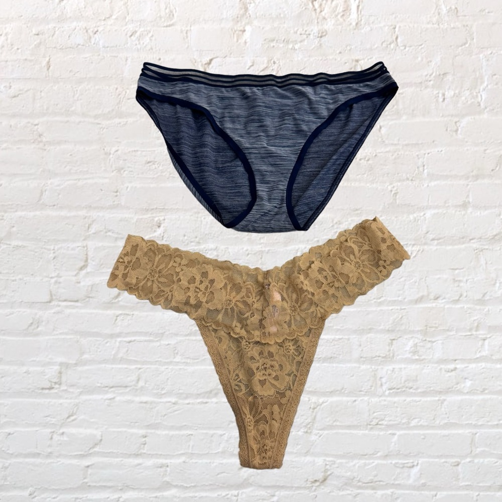 🛍🏙3️⃣ for $1️⃣5️⃣ 🆕 Bundle of Victoria’s Secret bikini and floral lace thong